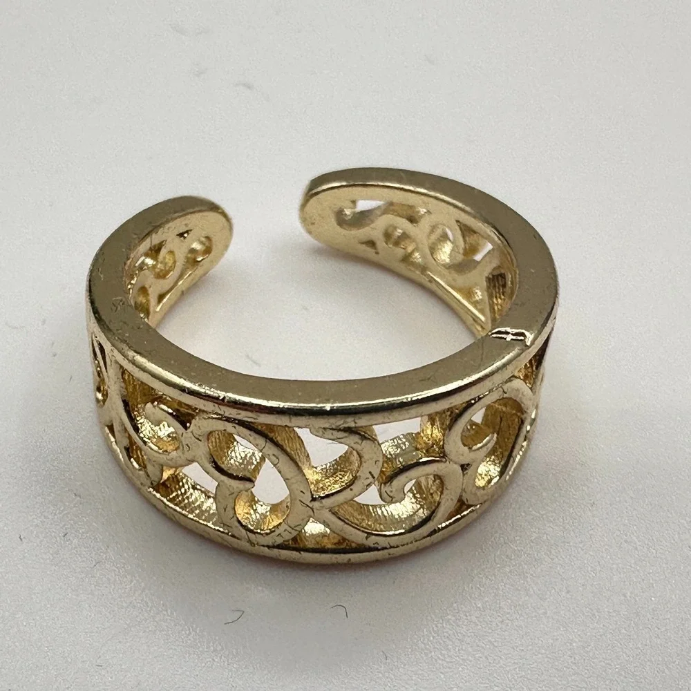 Vintage 90s Gold Tone Filigree Band‎ Ring Retro Women's Classic Fashion Jewelry